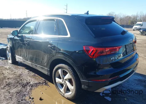 2020 Audi Q3 Premium 45 Tfsi Quattro Tiptronic z USA, uszkodzony, nr VIN WA1AECF32L1009445